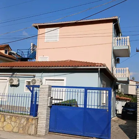 Christalex Apartament *