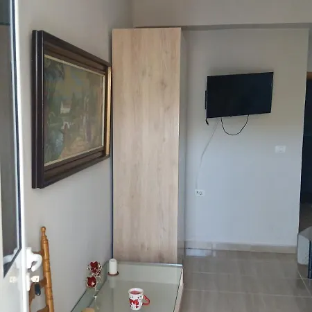 Christalex Apartamento Himarë